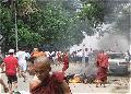 抗议缅甸军政府开始屠城